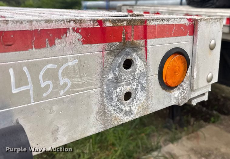 image for item DW3428 1997 Chaparral flatbed trailer