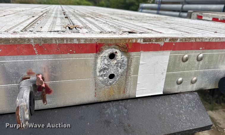 image for item DW3428 1997 Chaparral flatbed trailer