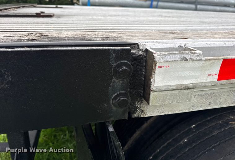 image for item DW3428 1997 Chaparral flatbed trailer