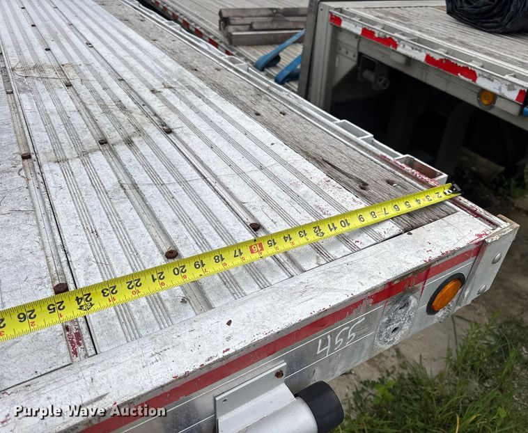 image for item DW3428 1997 Chaparral flatbed trailer