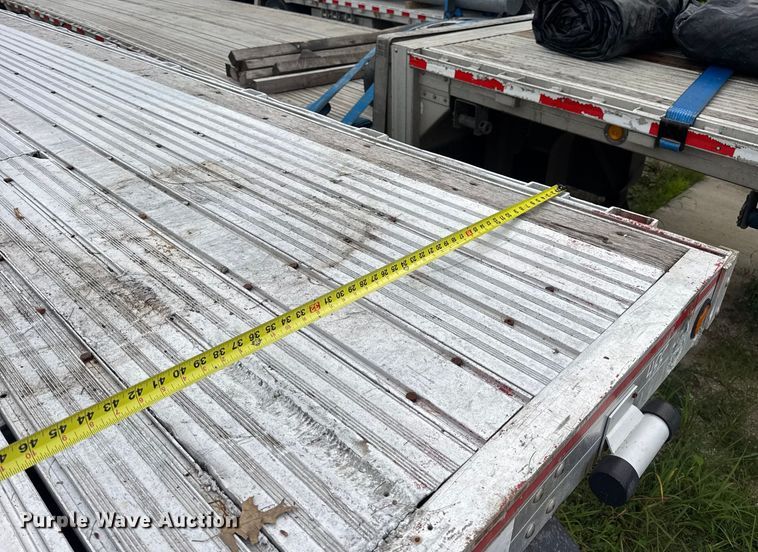 image for item DW3428 1997 Chaparral flatbed trailer