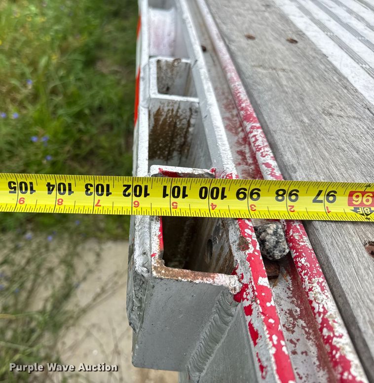 image for item DW3428 1997 Chaparral flatbed trailer