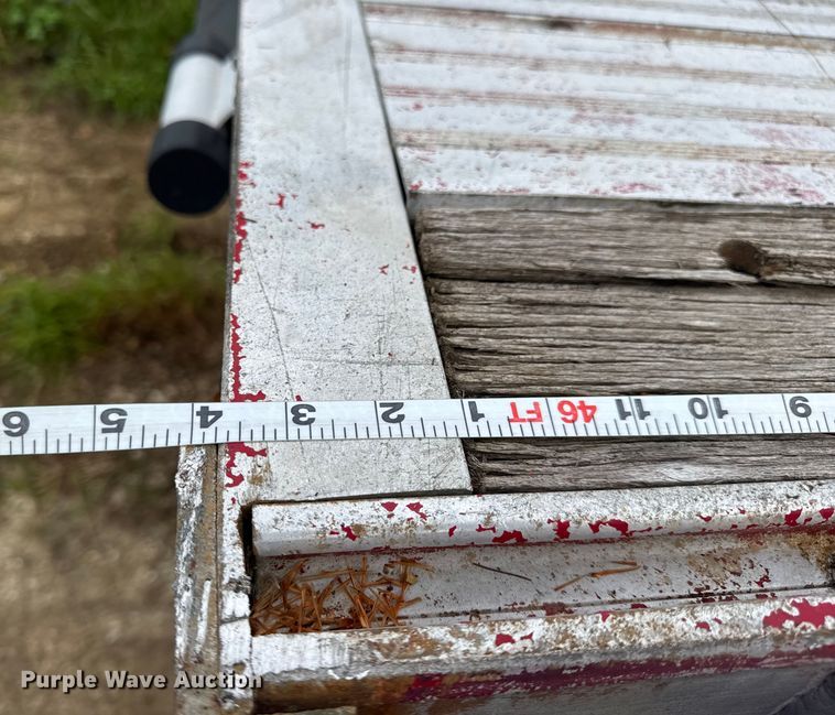 image for item DW3428 1997 Chaparral flatbed trailer