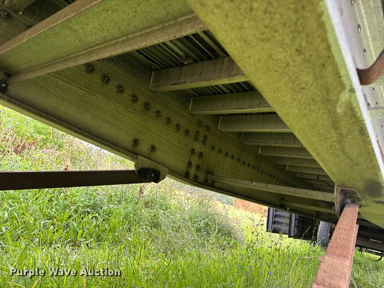 image for item DW3428 1997 Chaparral flatbed trailer