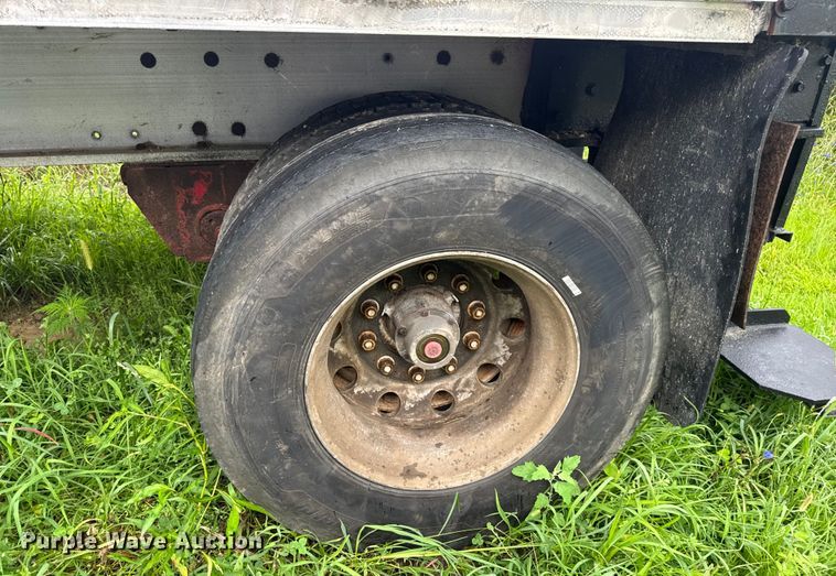 image for item DW3428 1997 Chaparral flatbed trailer