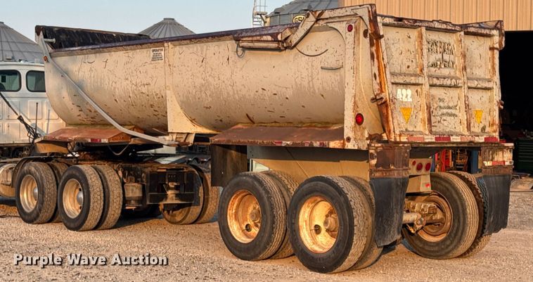 image for item DW3434 1996 Reliance end dump trailer