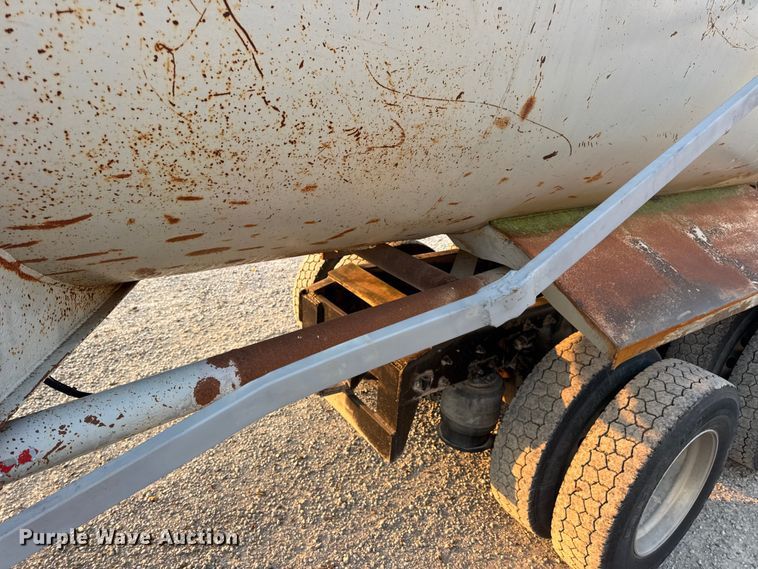 image for item DW3434 1996 Reliance end dump trailer