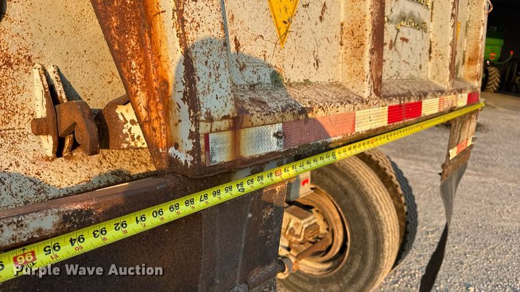 image for item DW3434 1996 Reliance end dump trailer