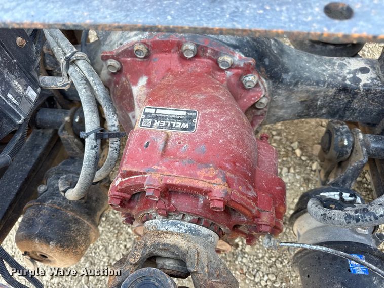 image for item DW3458 2006 Freightliner Columbia semi truck