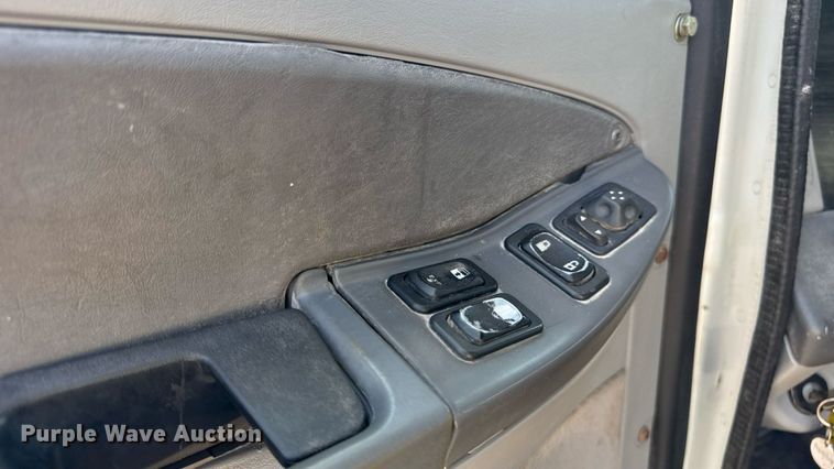 image for item DW3458 2006 Freightliner Columbia semi truck