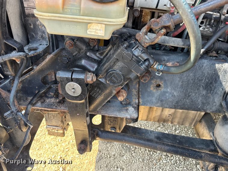 image for item DW3458 2006 Freightliner Columbia semi truck