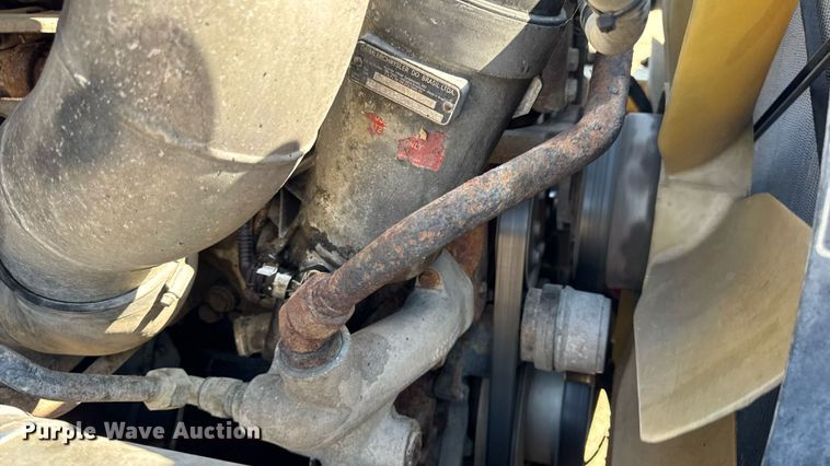 image for item DW3458 2006 Freightliner Columbia semi truck