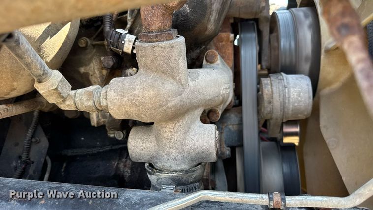 image for item DW3458 2006 Freightliner Columbia semi truck