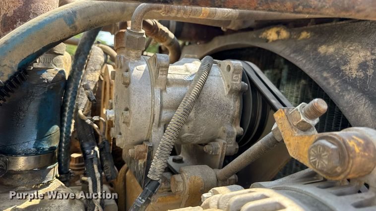 image for item DW3462 1995 Peterbilt 357 truck cab and chassis