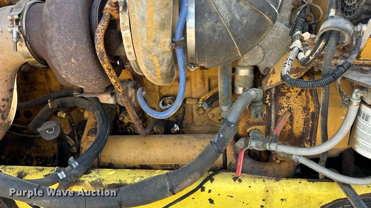 image for item DW3462 1995 Peterbilt 357 truck cab and chassis