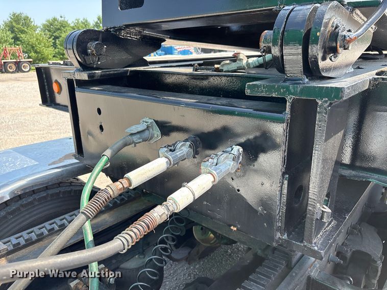 image for item DW7223 1998 Fontaine drop deck extendable equipment trailer