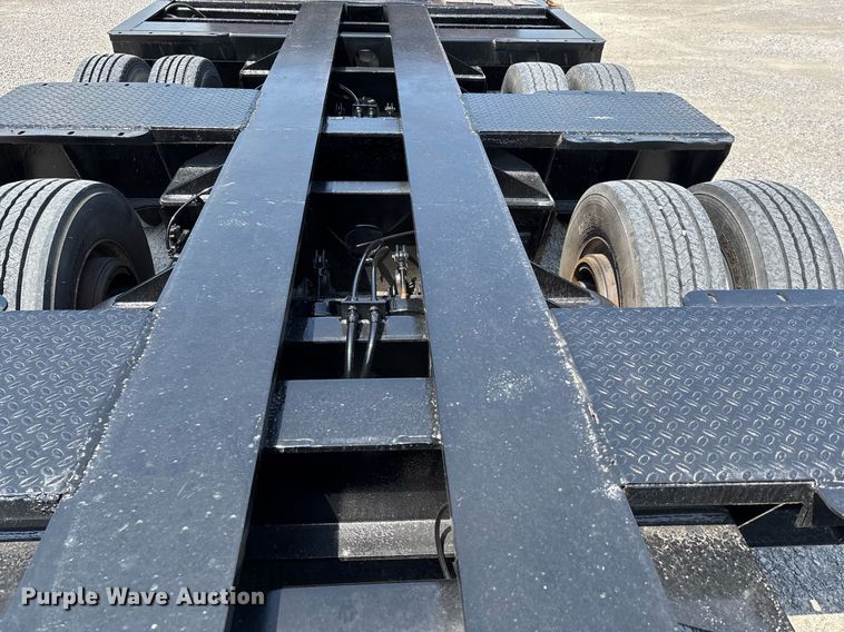 image for item DW7223 1998 Fontaine drop deck extendable equipment trailer