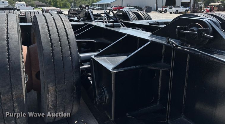 image for item DW7223 1998 Fontaine drop deck extendable equipment trailer