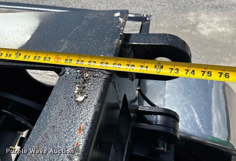 image for item DW7223 1998 Fontaine drop deck extendable equipment trailer