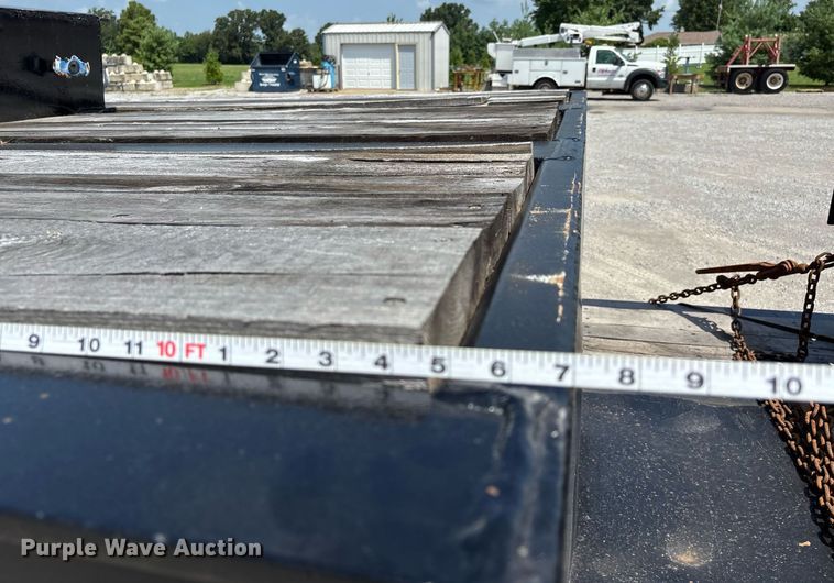 image for item DW7223 1998 Fontaine drop deck extendable equipment trailer