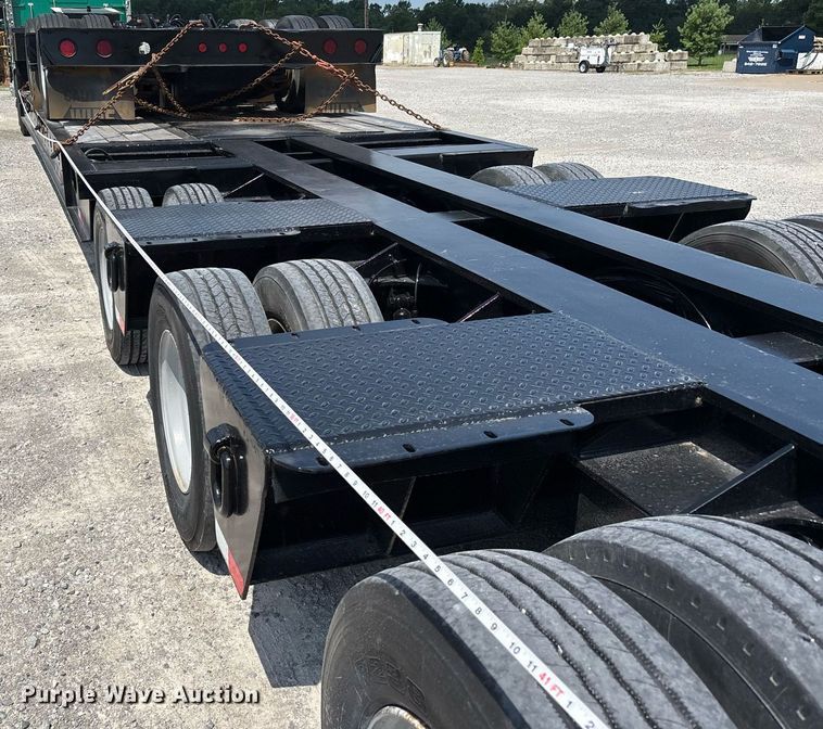 image for item DW7223 1998 Fontaine drop deck extendable equipment trailer