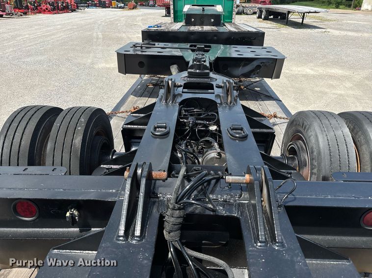 image for item DW7223 1998 Fontaine drop deck extendable equipment trailer