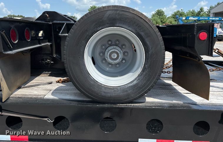 image for item DW7223 1998 Fontaine drop deck extendable equipment trailer