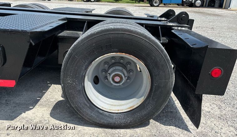 image for item DW7223 1998 Fontaine drop deck extendable equipment trailer