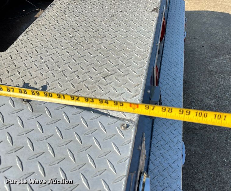 image for item DW7241 2000 Freightliner FL60 semi truck