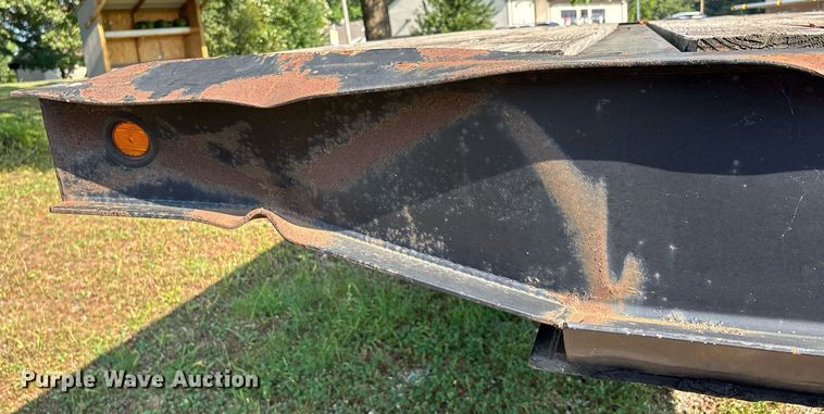 image for item DW7242 2019 Kaufman drop deck trailer