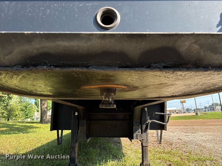 image for item DW7242 2019 Kaufman drop deck trailer