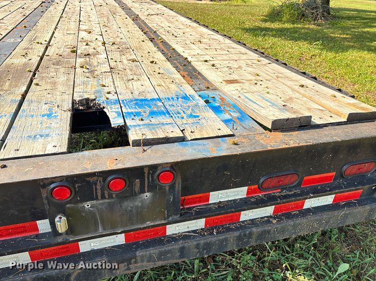 image for item DW7242 2019 Kaufman drop deck trailer