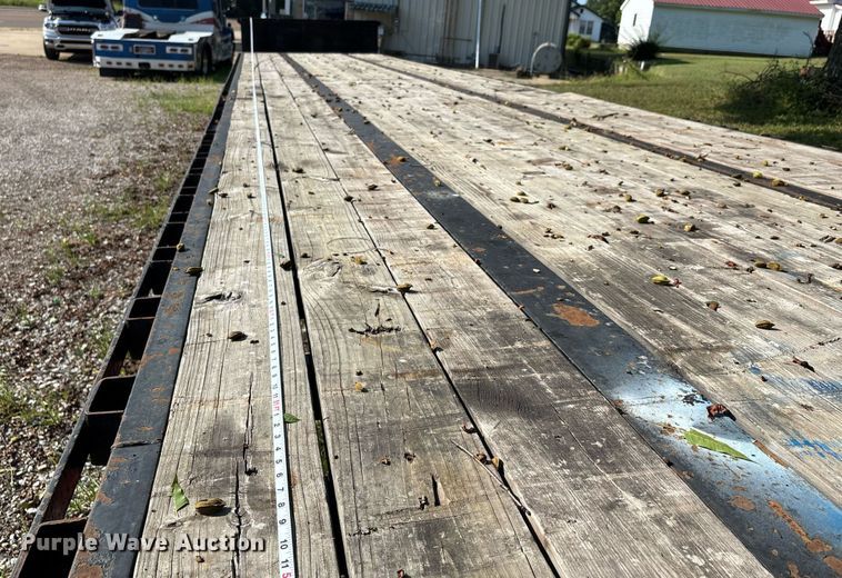 image for item DW7242 2019 Kaufman drop deck trailer