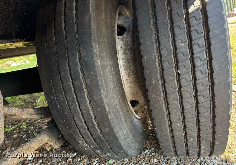 image for item DW7242 2019 Kaufman drop deck trailer