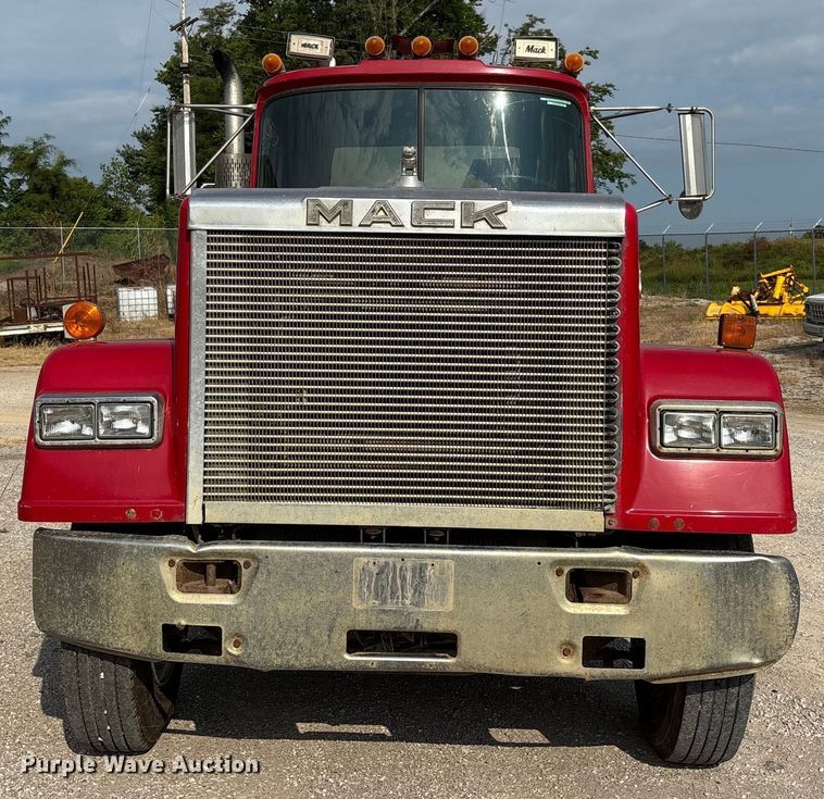 CAMIóN CHASIS 1985 MACK RW613