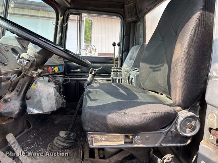 image for item DW7248 1985 Mack RW613 truck cab and chassis