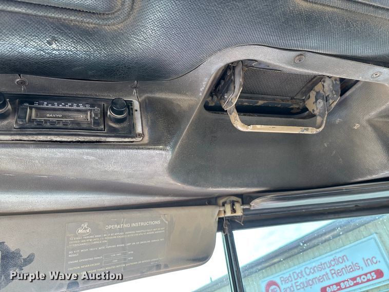 image for item DW7248 1985 Mack RW613 truck cab and chassis