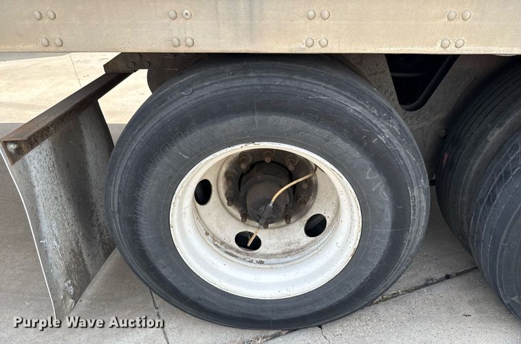 image for item DX5564 2014 Vanguard VXP dry van trailer