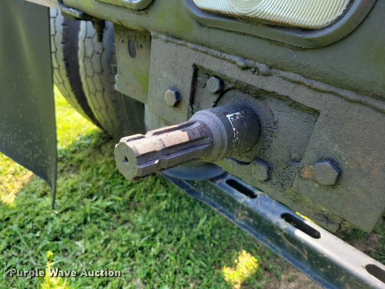 image for item DX7252 2012 Volvo VNL semi truck