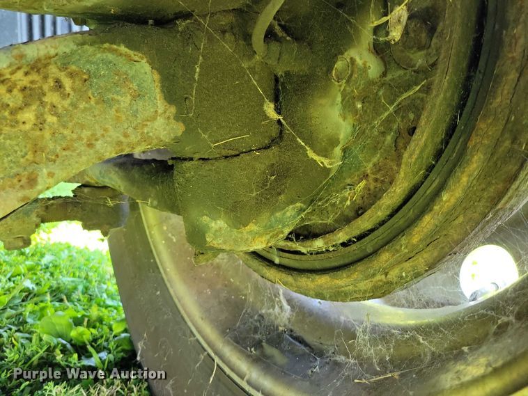 image for item DX7252 2012 Volvo VNL semi truck