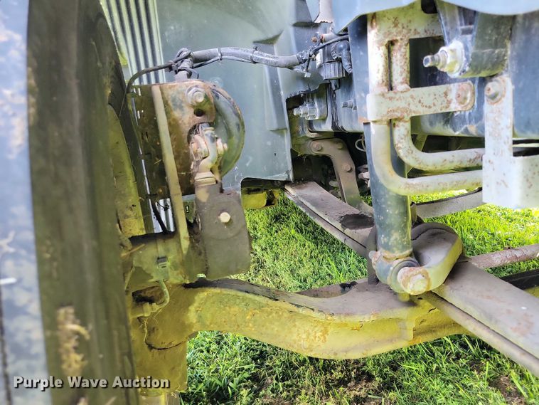 image for item DX7252 2012 Volvo VNL semi truck