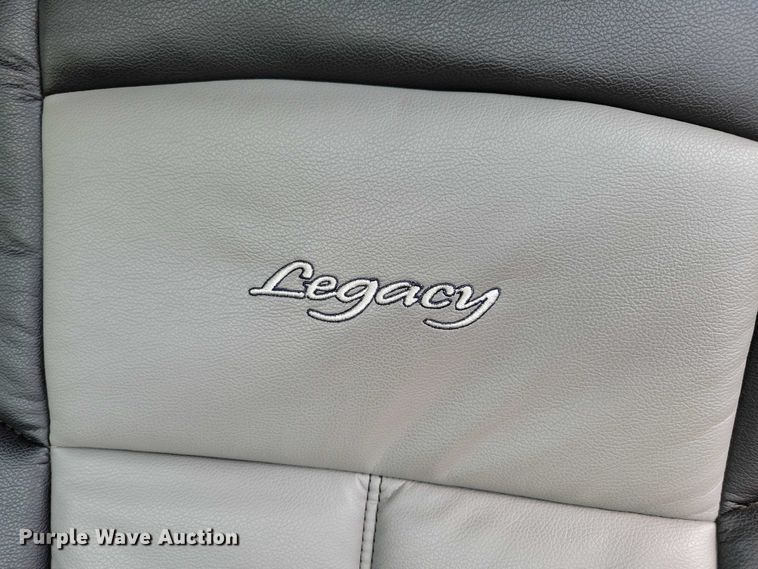 image for item DX7252 2012 Volvo VNL semi truck