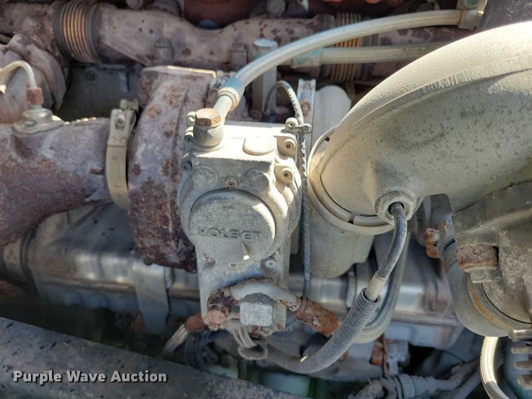 image for item DX7252 2012 Volvo VNL semi truck