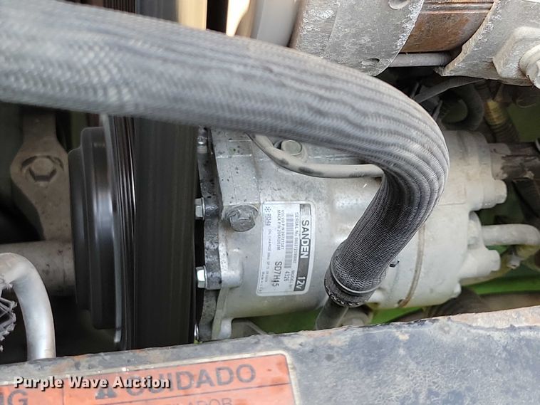 image for item DX7252 2012 Volvo VNL semi truck