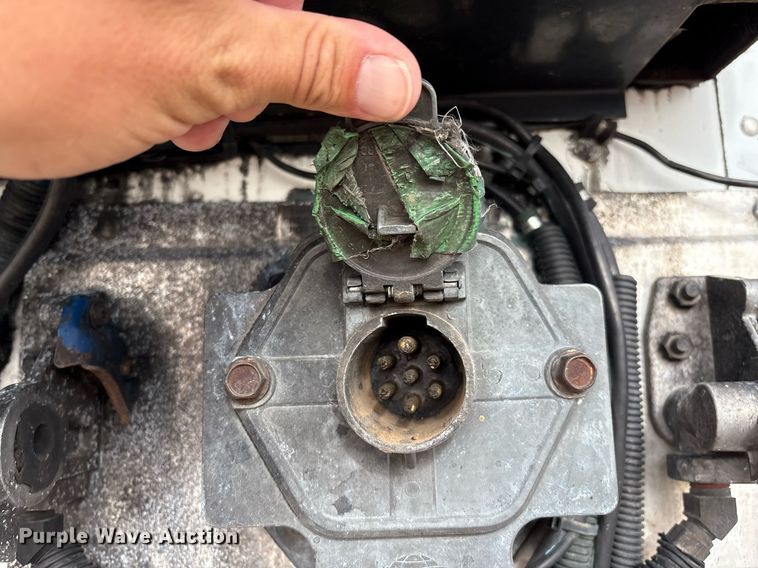 image for item DX7971 2014 Utility Trailer VS2RA refrigerated van trailer