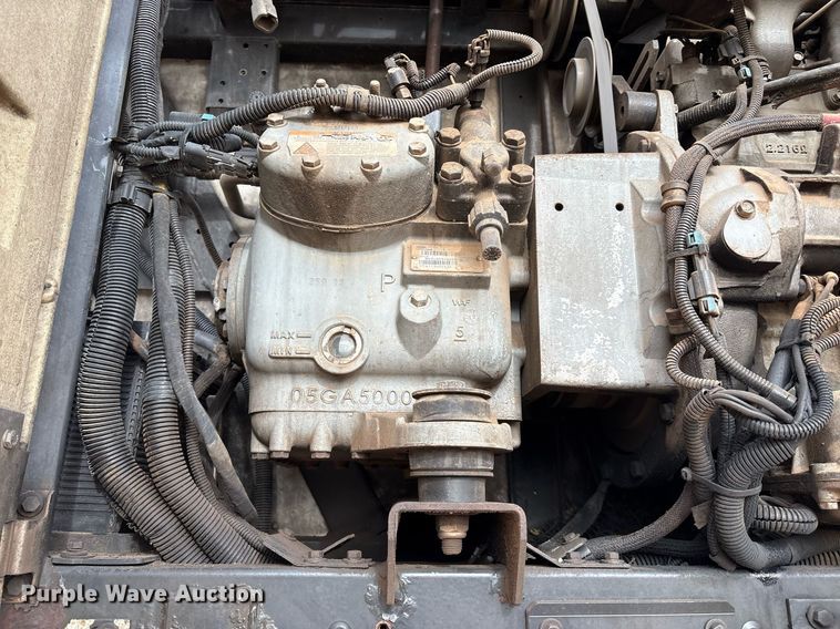 image for item DX7971 2014 Utility Trailer VS2RA refrigerated van trailer