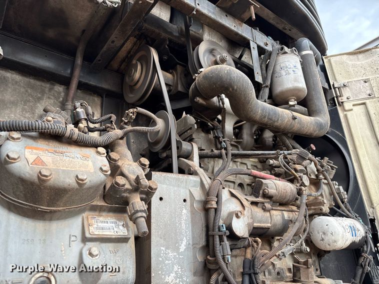 image for item DX7971 2014 Utility Trailer VS2RA refrigerated van trailer