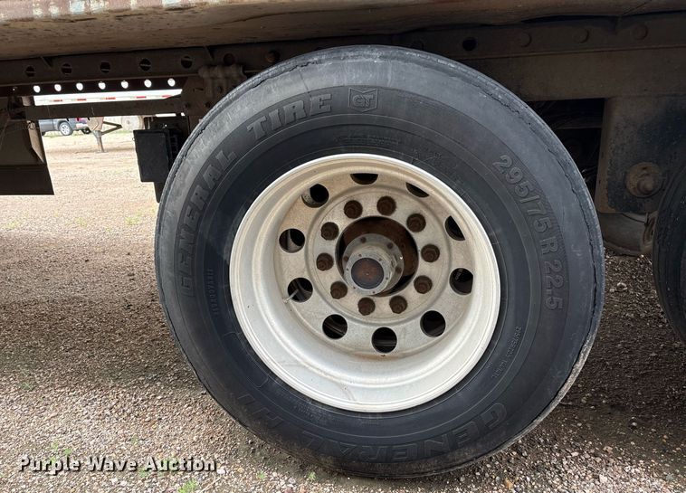 image for item DX7971 2014 Utility Trailer VS2RA refrigerated van trailer