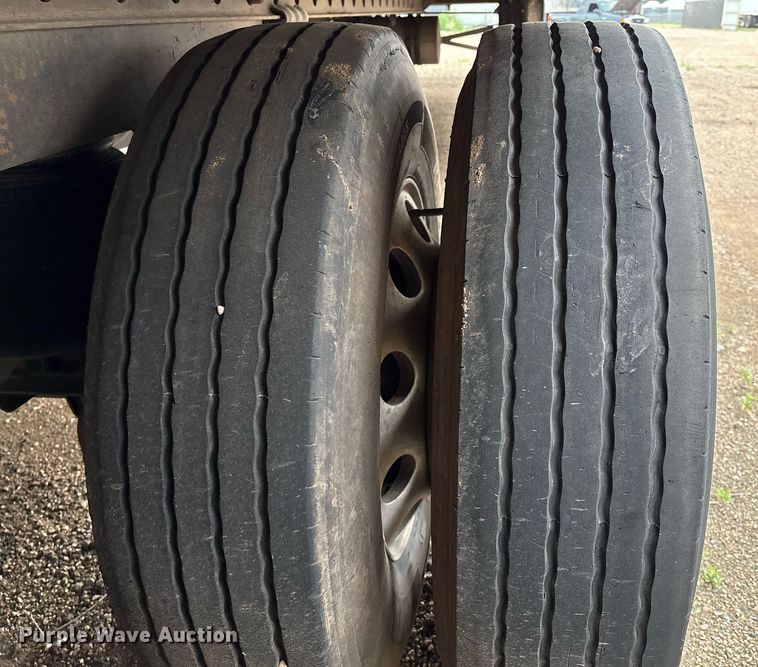 image for item DX7971 2014 Utility Trailer VS2RA refrigerated van trailer