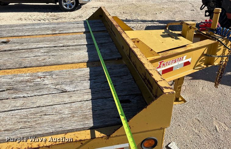 image for item DX8061 2008 Interstate 20DTA equipment trailer